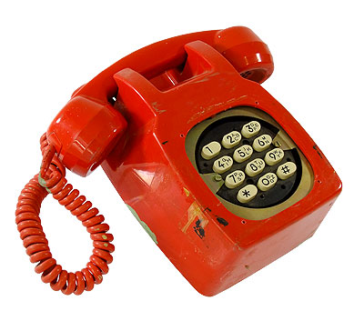 téléphone rouge à clavier style vintage