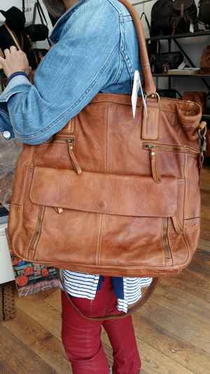 Grand sac a main epaule style vintage